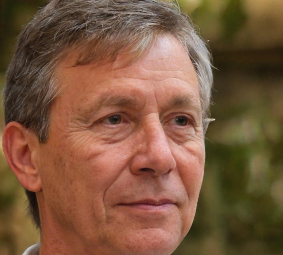 Carlos Mendoza, Director de Producto